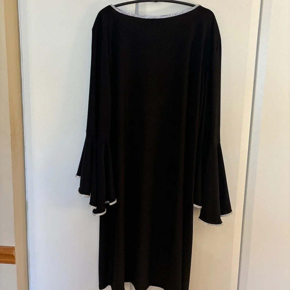 LBD - Picture 8 of 8